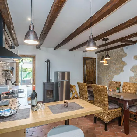 Amazing In With Kitchen *