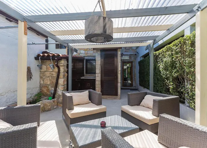 Holiday home Amazing In With Kitchen Porec